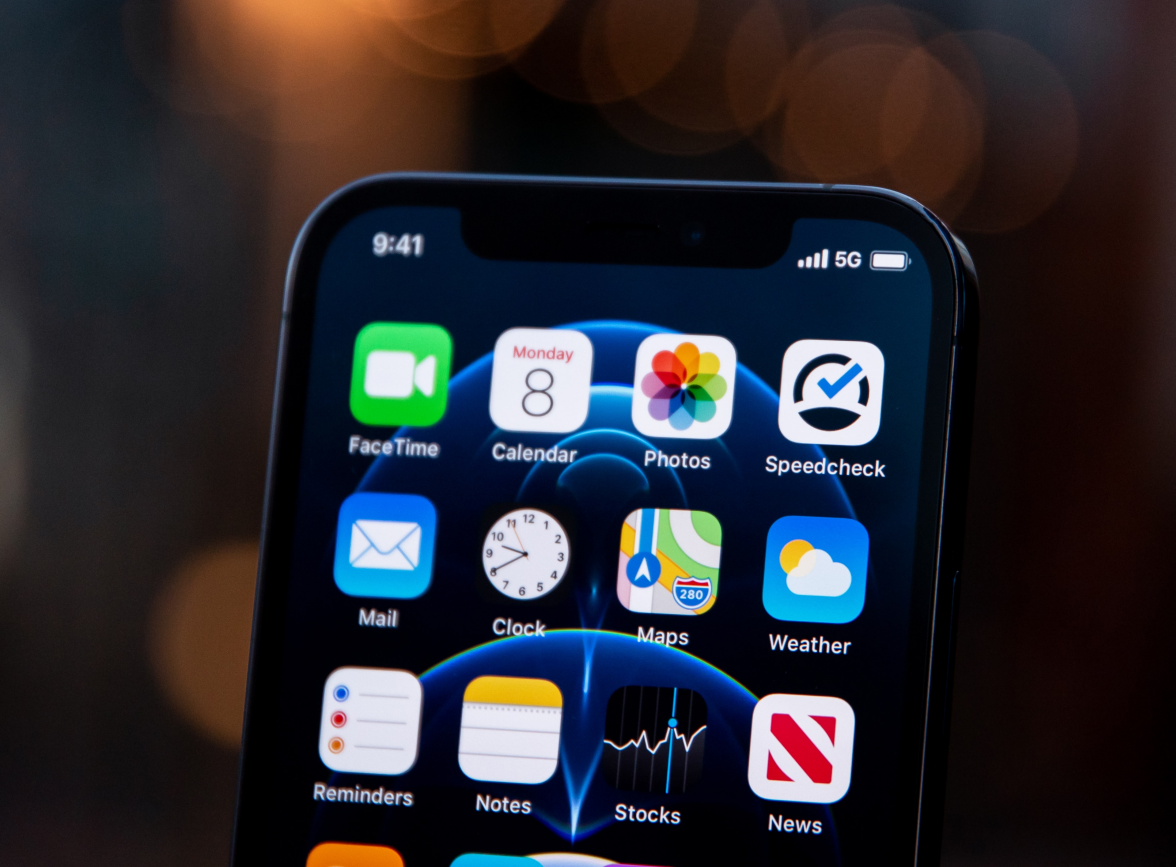 揭阳苹果手机维修分享为什么 iPhone 12 在冬季会自动关机 